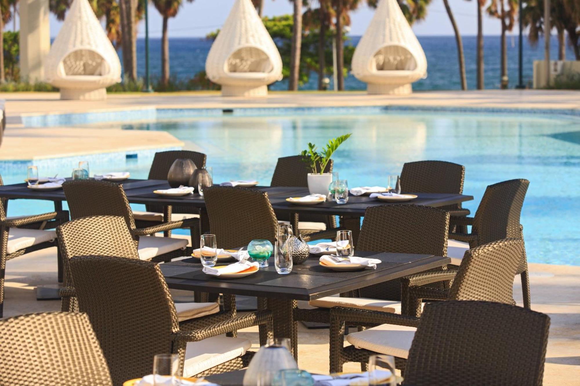 Renaissance Santo Domingo Jaragua Hotel & Casino Exterior photo